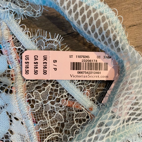Victoria's Secret Multicolor Lace Bra - Picture 11 of 11
